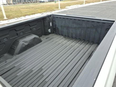 Used 2019 Chevrolet Silverado 1500 High Country image 29