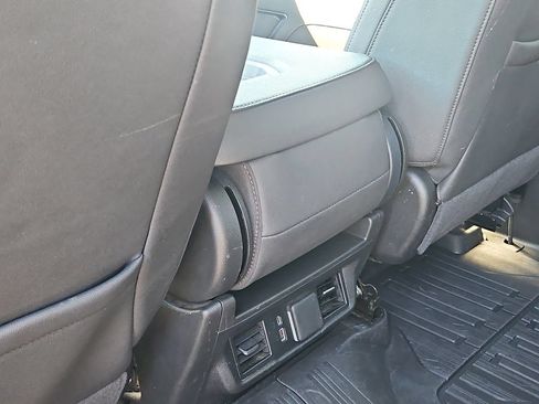 Used 2025 GMC Sierra 1500 SLT AWD/4WD image 13