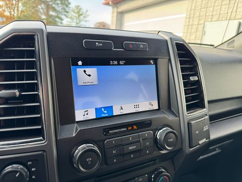 Used 2018 Ford F150 XLT w/ Equipment Group 302A Luxury image 22