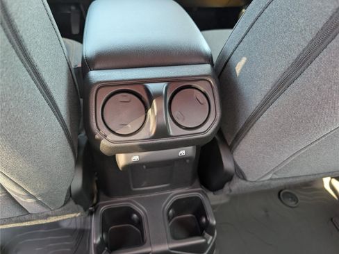 New 2026 Jeep Gladiator Sport AWD/4WD image 15