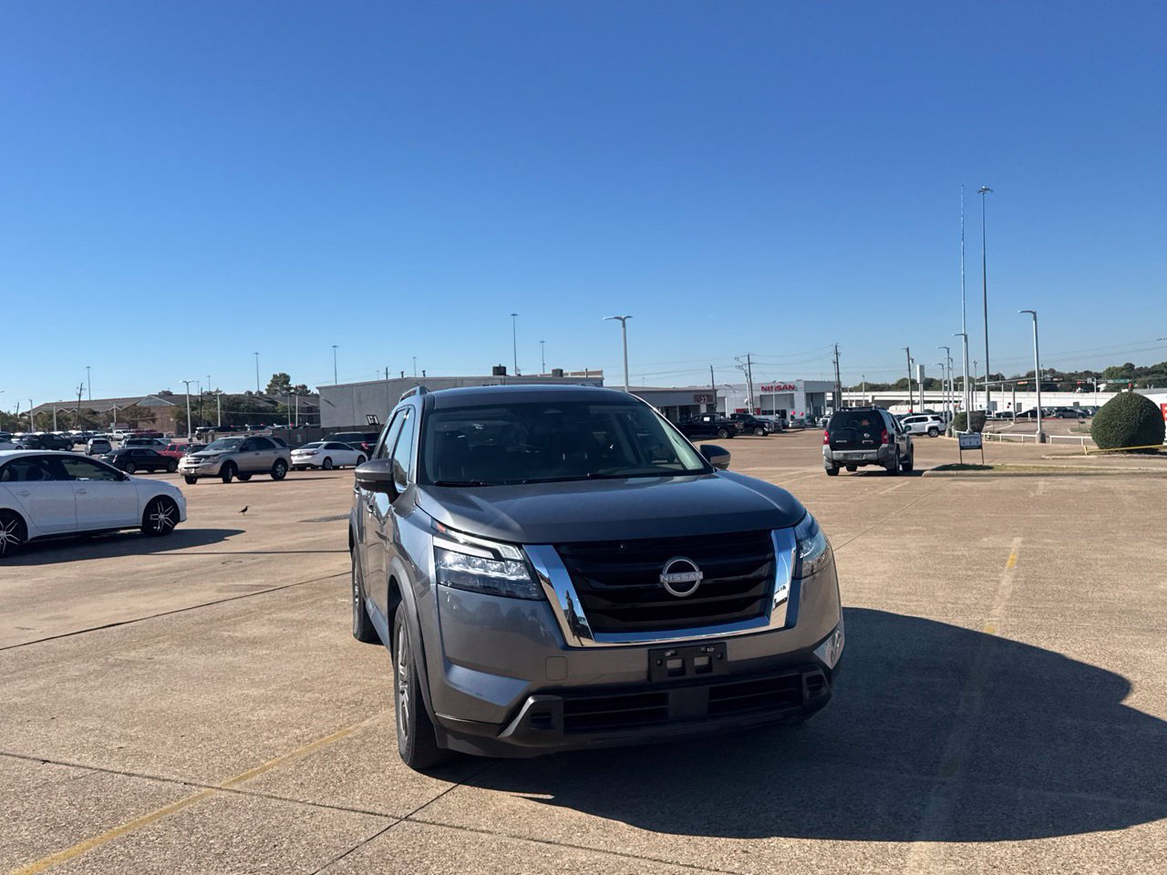 Certified 2024 Nissan Pathfinder SV w/ Cargo Package AWD/4WD image 4
