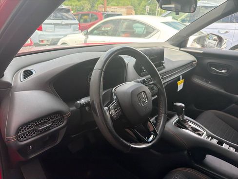 Used 2024 Honda HR-V Sport image 17