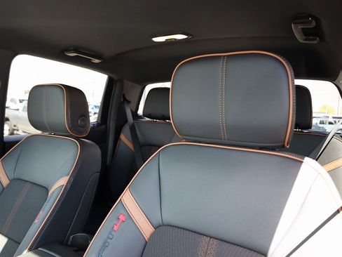 New 2026 GMC Canyon AT4 image 17