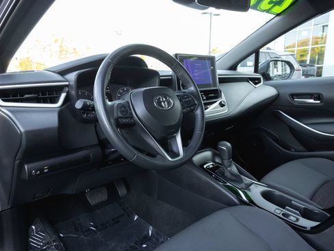 Certified 2025 Toyota Corolla SE FWD image 10