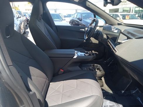Used 2025 BMW iX xDrive50 image 23