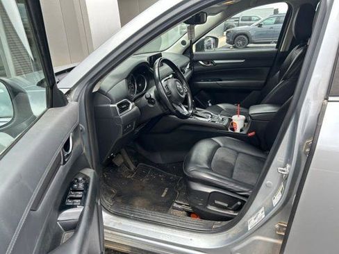 Used 2018 MAZDA CX-5 Touring w/ Preferred Equipment Package FWD image 2