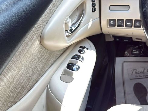 Used 2020 Nissan Murano SL w/ Moonroof Package FWD image 27