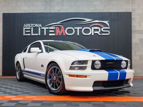 Used 2007 Ford Mustang GT Premium RWD image 4