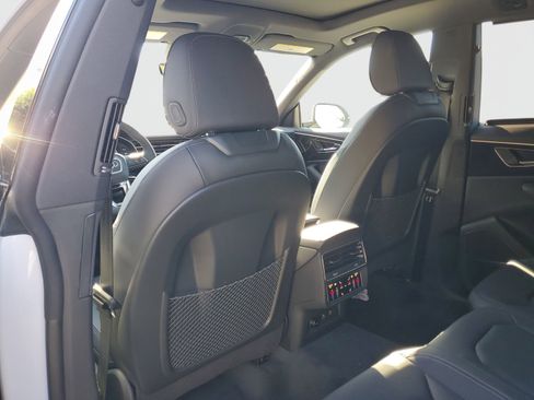 New 2026 Audi Q8 Premium Plus image 14