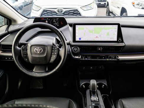 Used 2025 Toyota Prius XLE FWD image 24