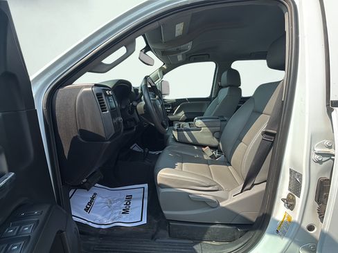 Used 2019 Chevrolet Silverado 3500 W/T AWD/4WD image 21