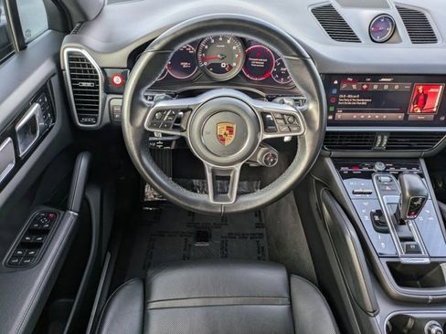 Used 2022 Porsche Cayenne S Platinum image 14