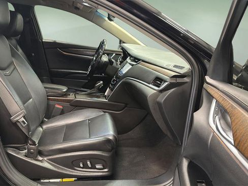 Used 2018 Cadillac XTS Luxury image 11