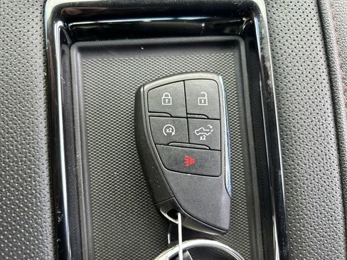 Used 2022 GMC Sierra 1500 AT4 w/ AT4 Premium Package AWD/4WD image 41