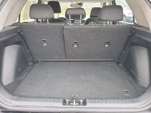 Used 2023 Hyundai Venue SEL image 10