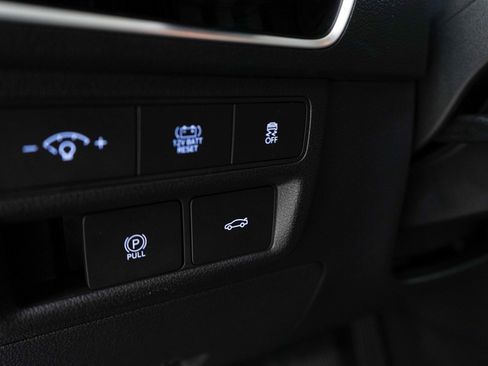 Used 2025 Hyundai Sonata SEL FWD image 17