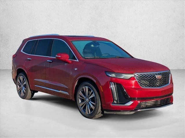 Used 2022 Cadillac XT6 Premium Luxury FWD image 3