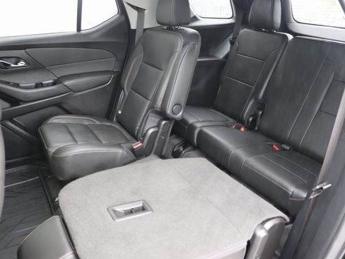 Used 2020 Chevrolet Traverse RS image 24