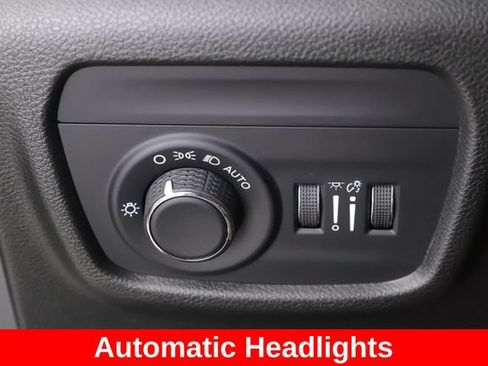 Used 2025 Jeep Grand Cherokee L Altitude AWD/4WD image 20