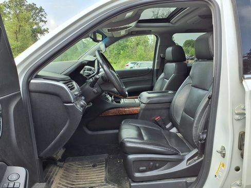 Used 2016 Chevrolet Tahoe LTZ AWD/4WD image 12
