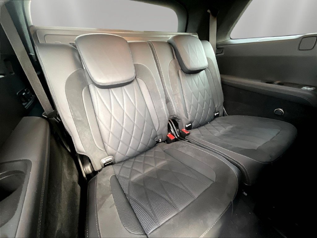 Used 2021 Mercedes-Benz GLS 63 AMG 4MATIC image 24
