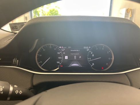 Used 2023 Land Rover Range Rover Evoque S image 7