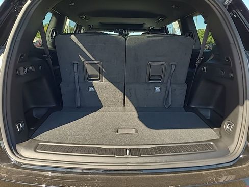 New 2025 Jeep Grand Cherokee L Altitude image 18