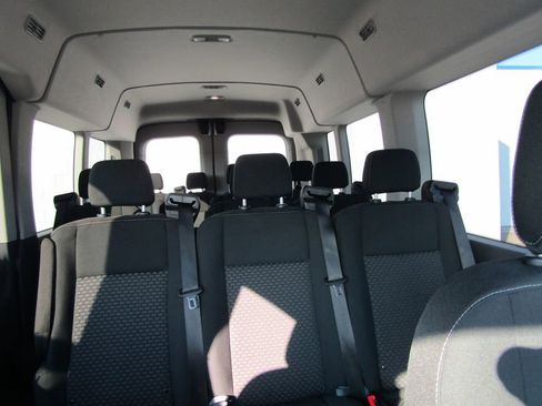 Used 2023 Ford Transit 350 XLT image 32