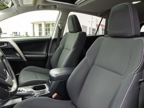 Used 2018 Toyota RAV4 XLE w/ All Weather Liner Package FWD image 11