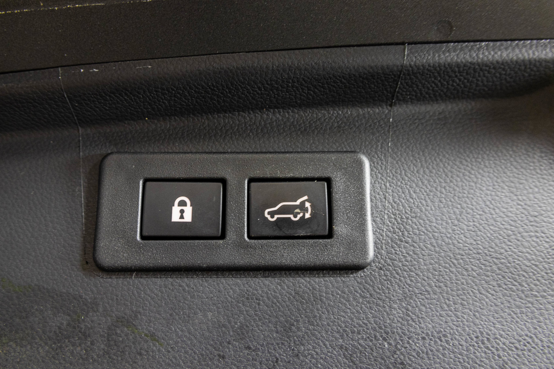 Used 2023 Subaru Outback Limited AWD/4WD image 45