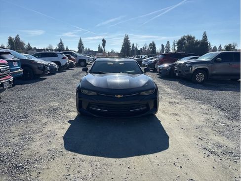 Used 2018 Chevrolet Camaro LT w/ RS Package image 11