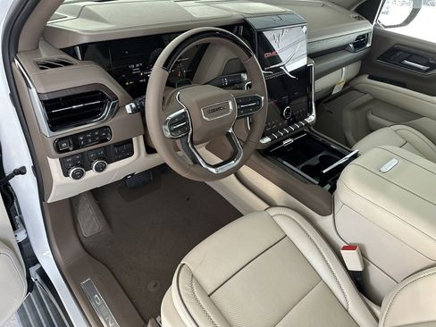 New 2026 GMC Yukon XL Denali image 13