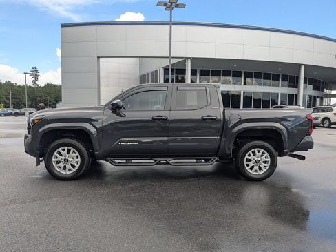 Used 2024 Toyota Tacoma SR5 RWD image 7