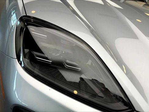 Used 2024 Porsche Cayenne image 43