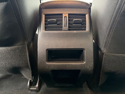 Used 2024 Mitsubishi Outlander ES image 24