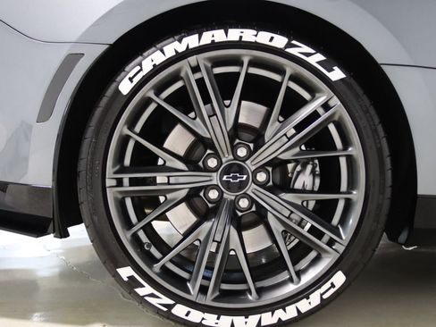 Used 2022 Chevrolet Camaro ZL1 RWD image 83