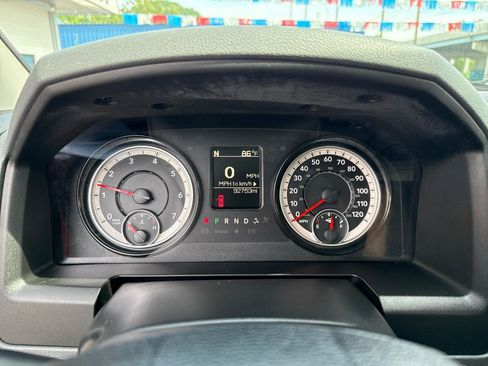 Used 2019 RAM 1500 Express w/ Express Value Package AWD/4WD image 15