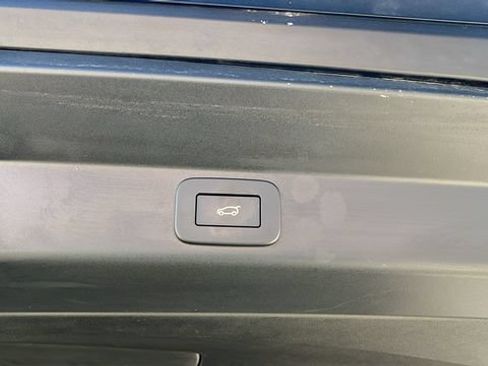 Used 2024 Land Rover Range Rover Sport SE AWD/4WD image 26