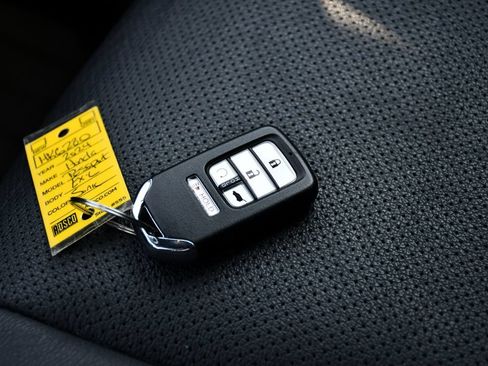 Used 2024 Honda Passport EX-L image 17