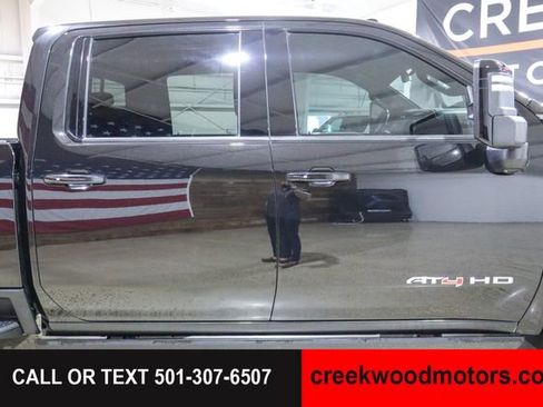 Used 2022 GMC Sierra 2500 AT4 w/ AT4 Premium Plus Package AWD/4WD image 26