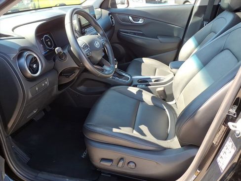 Used 2023 Hyundai Kona Limited w/ Cargo Package image 12