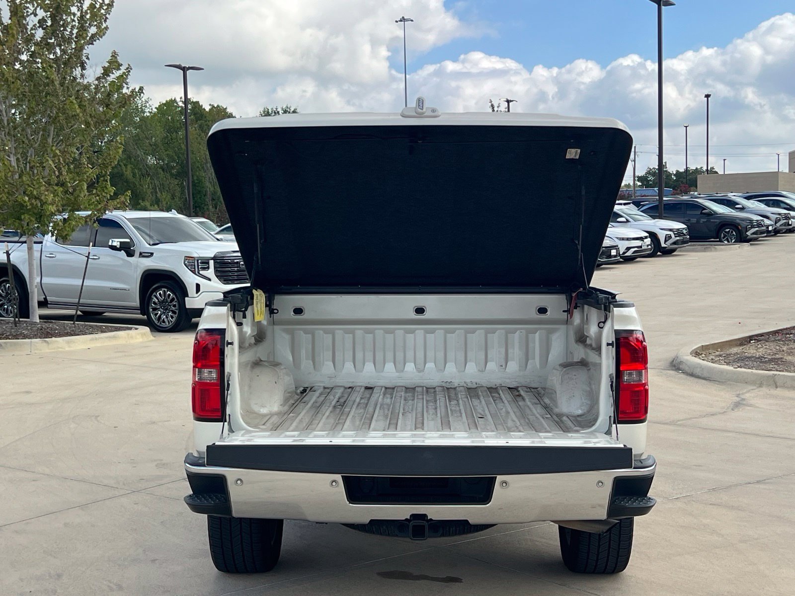 Used 2015 GMC Sierra 1500 SLE w/ Texas SLE Value Package RWD image 15