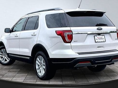 Used 2019 Ford Explorer XLT w/ Equipment Group 202A AWD/4WD image 7