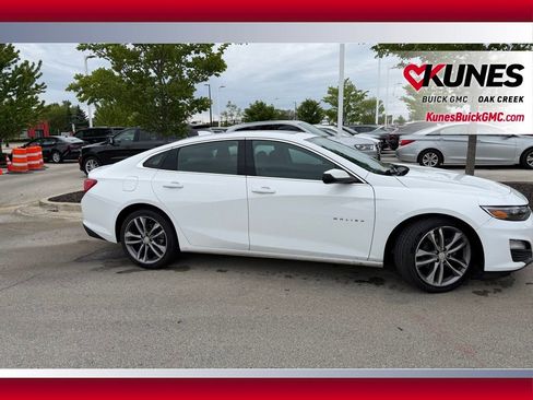 Used 2023 Chevrolet Malibu LT w/ Driver Confidence Package FWD image 5