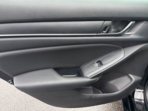 Used 2022 Honda Accord Sport image 17