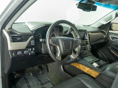 Used 2015 GMC Yukon Denali w/ Open Road Package AWD/4WD image 16