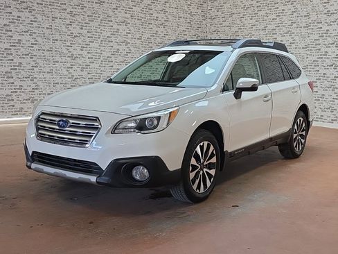 Used 2017 Subaru Outback 2.5i Limited image 3