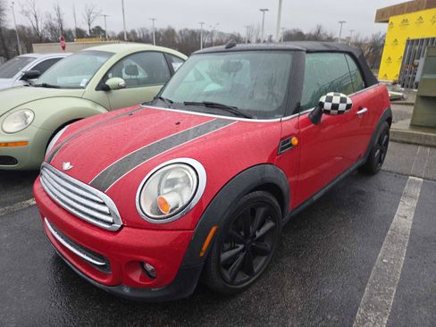 Used 2014 MINI Cooper Convertible image 4