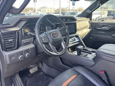 Used 2024 GMC Sierra 1500 AT4 w/ Technology Package image 10