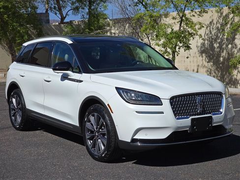 Used 2020 Lincoln Corsair Reserve w/ Equipment Group 201A FWD image 2